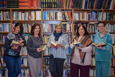 ΒΙΒΛΙΟΘΗΚΗ