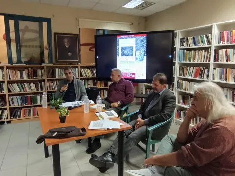 πάνελ παρουσιαστών