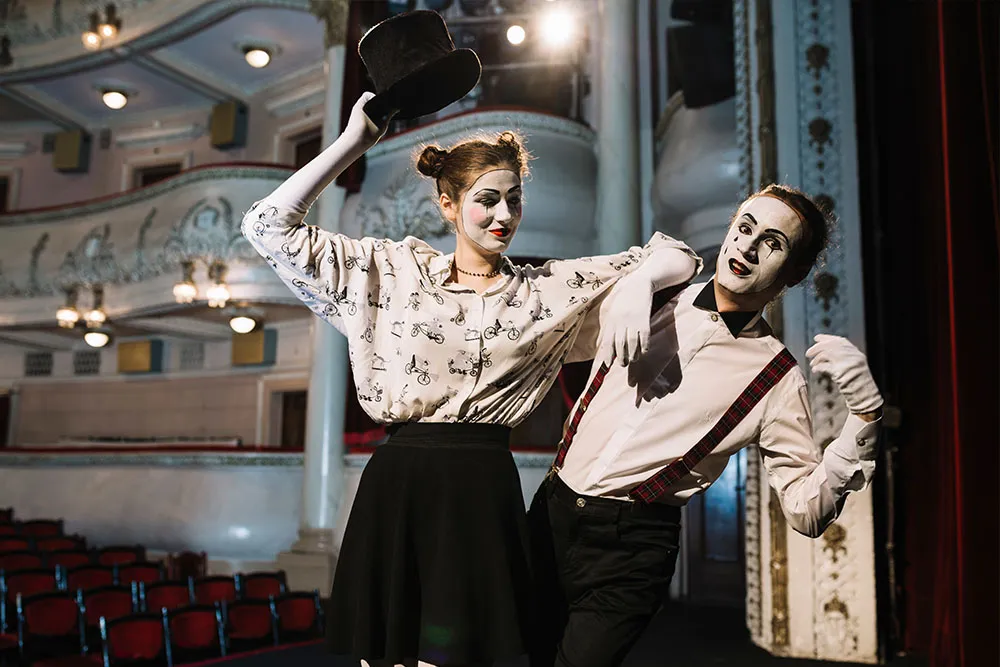 ΘΕΑΤΡΙΚΟ ΕΡΓΑΣΤΗΡΙ ΕΠΙΜΟΡΦΩΤΙΚΟΥ ΣΥΛΛΟΓΟΥ ΝΕΑς ΜΑΚΡΗΣ